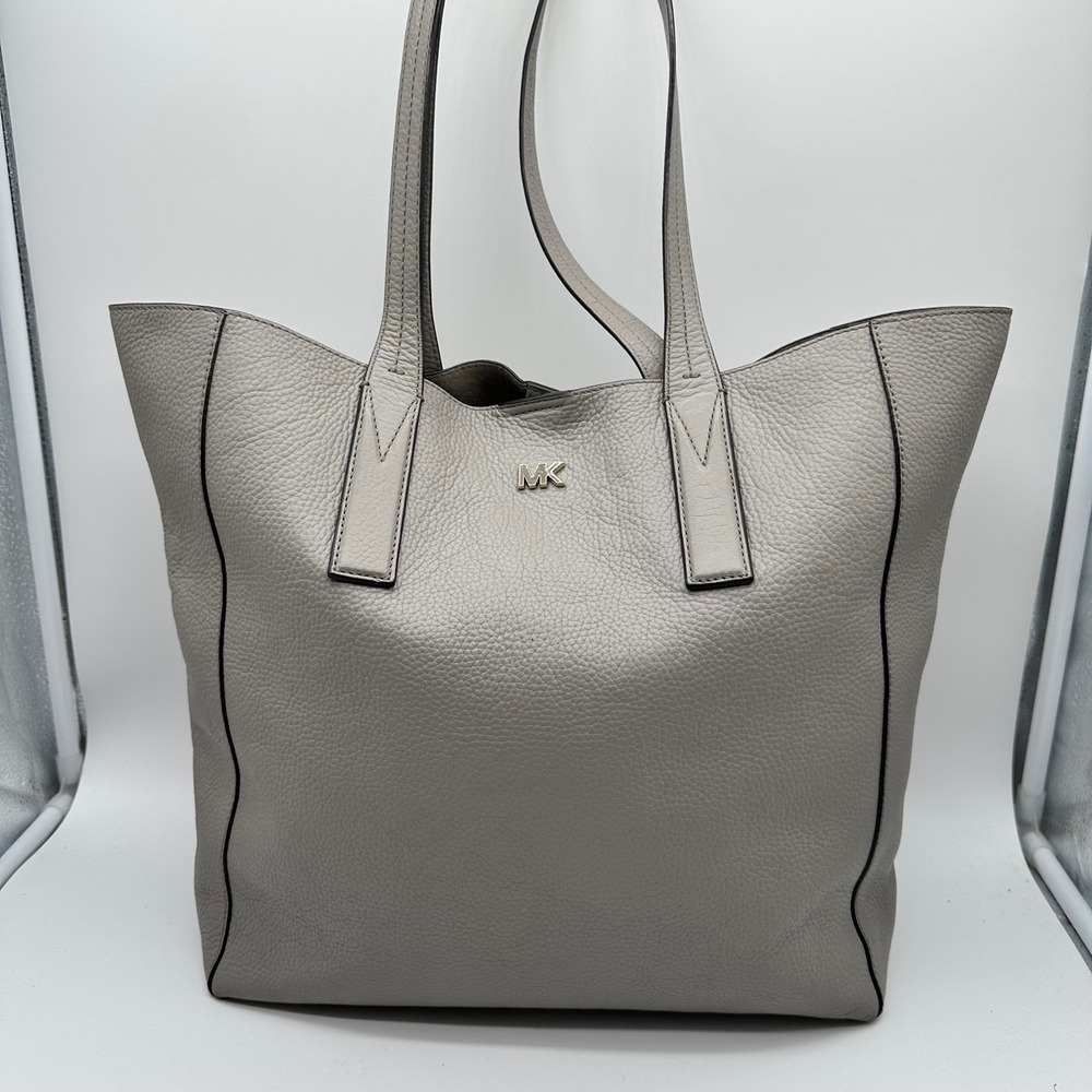 Michael Kors Junie Large Pebble Leather Tote Bag Pearl Grey